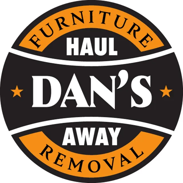 Dan's Haul Away Logo