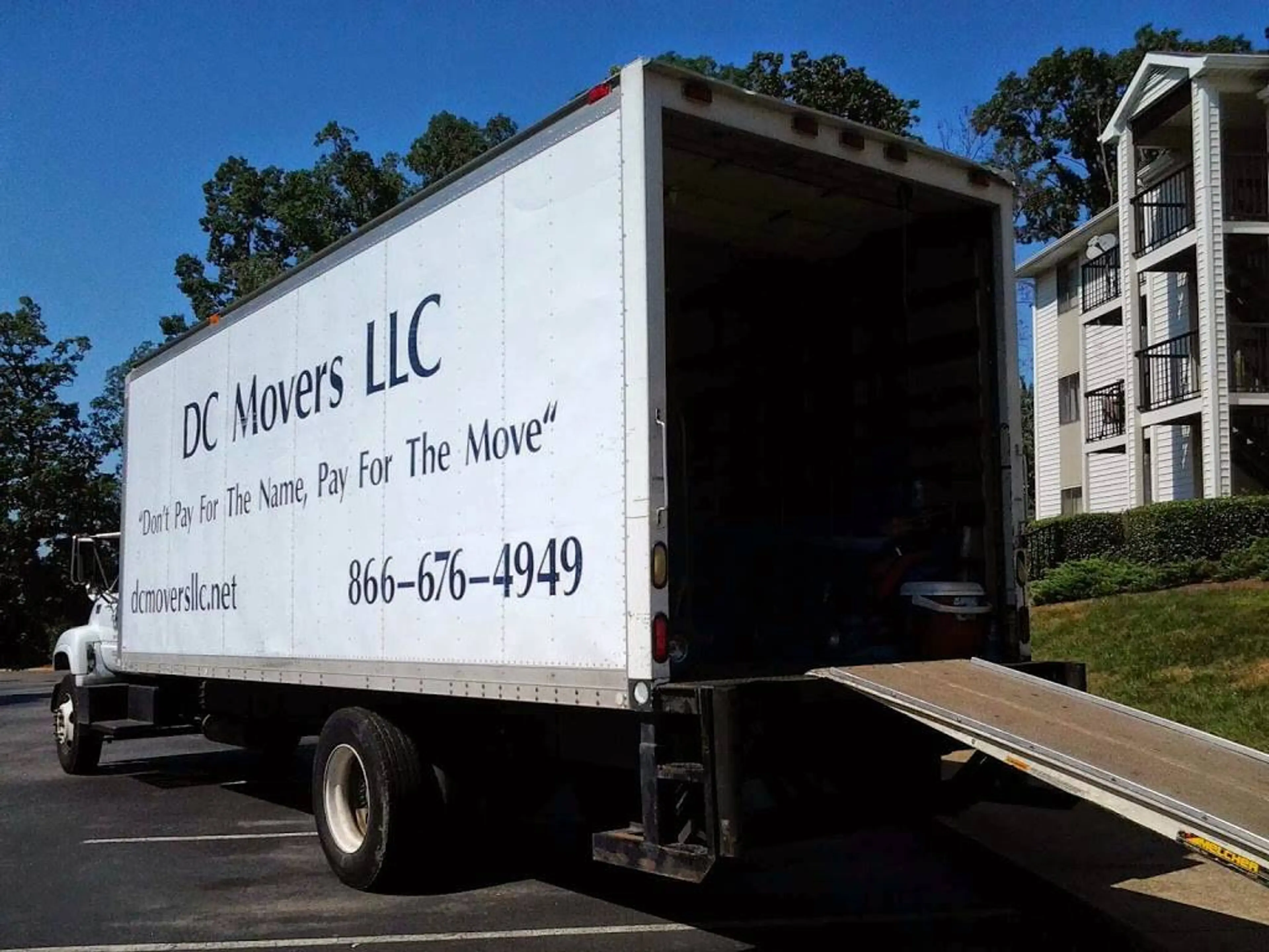 DC Movers LLC Greensboro/Winston Salem logo