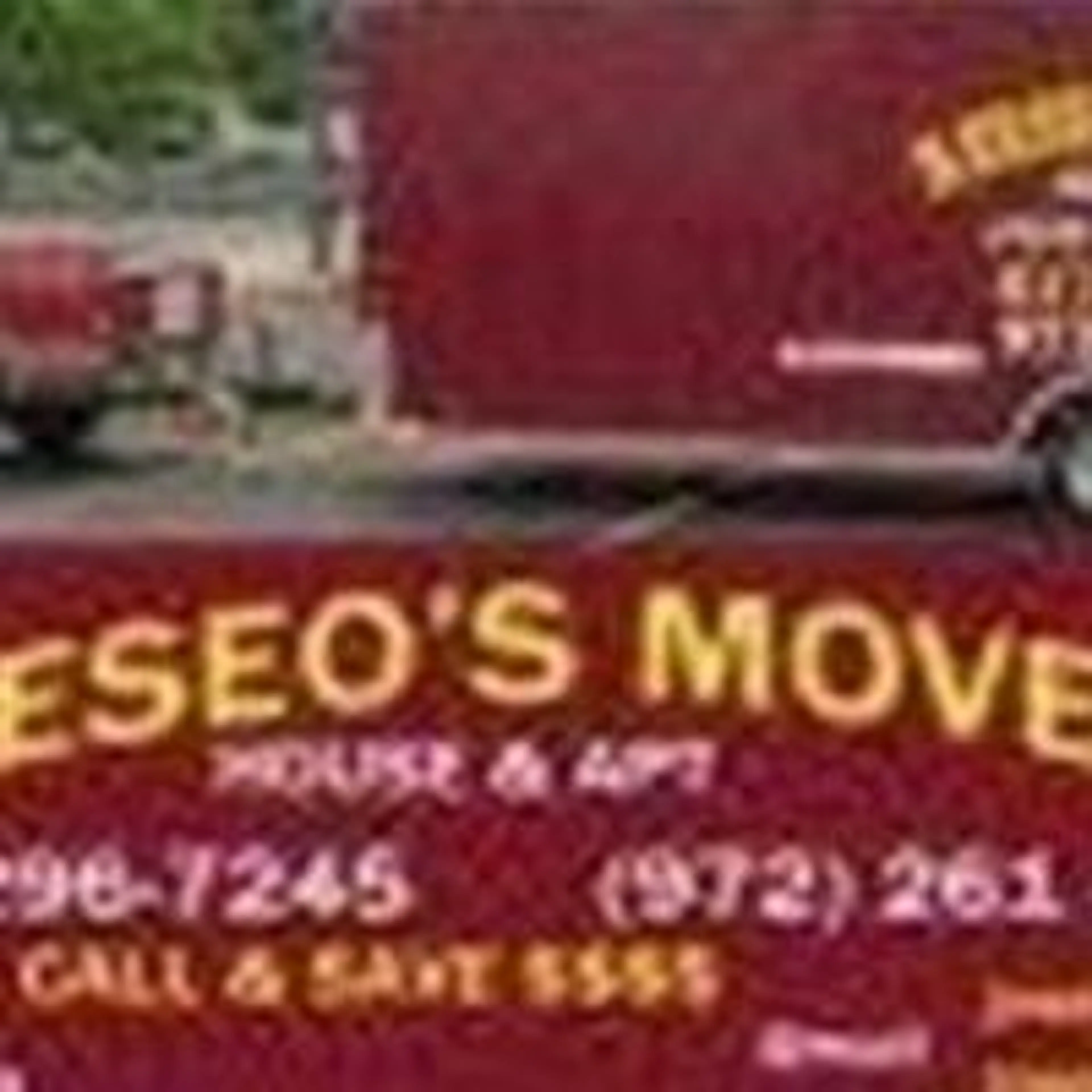 Reeseo's Movers logo