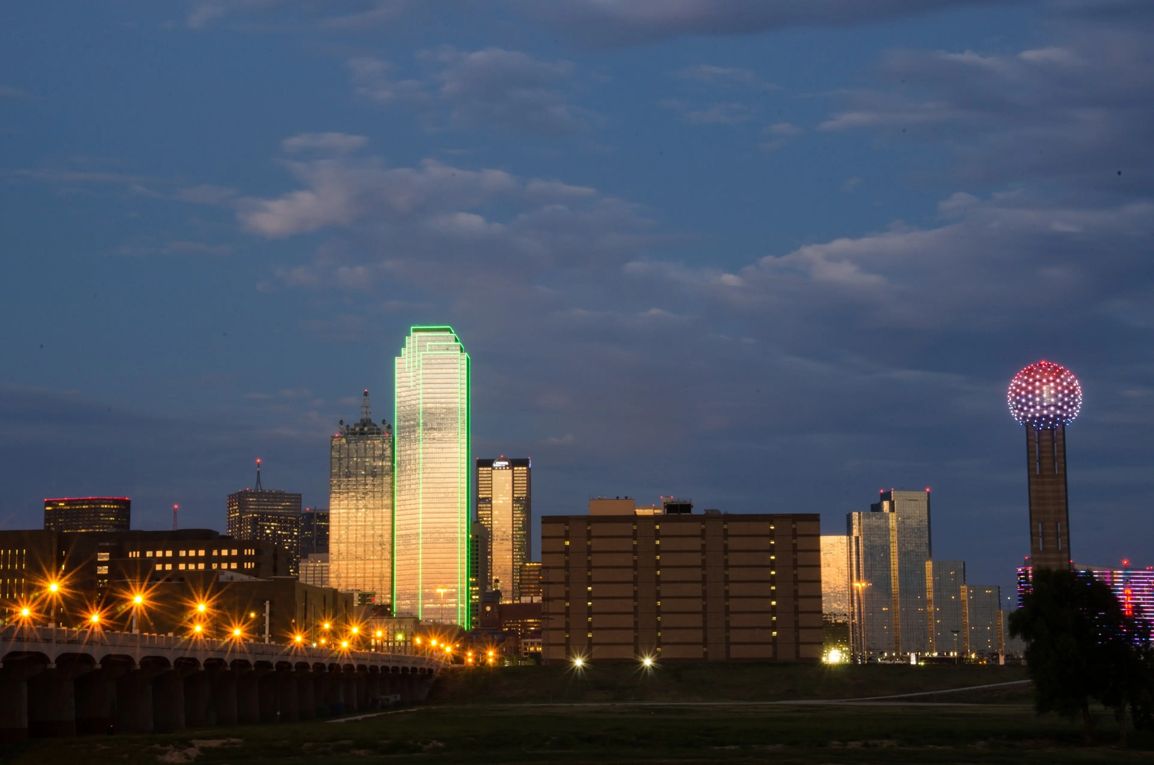 Dallas, TX background image