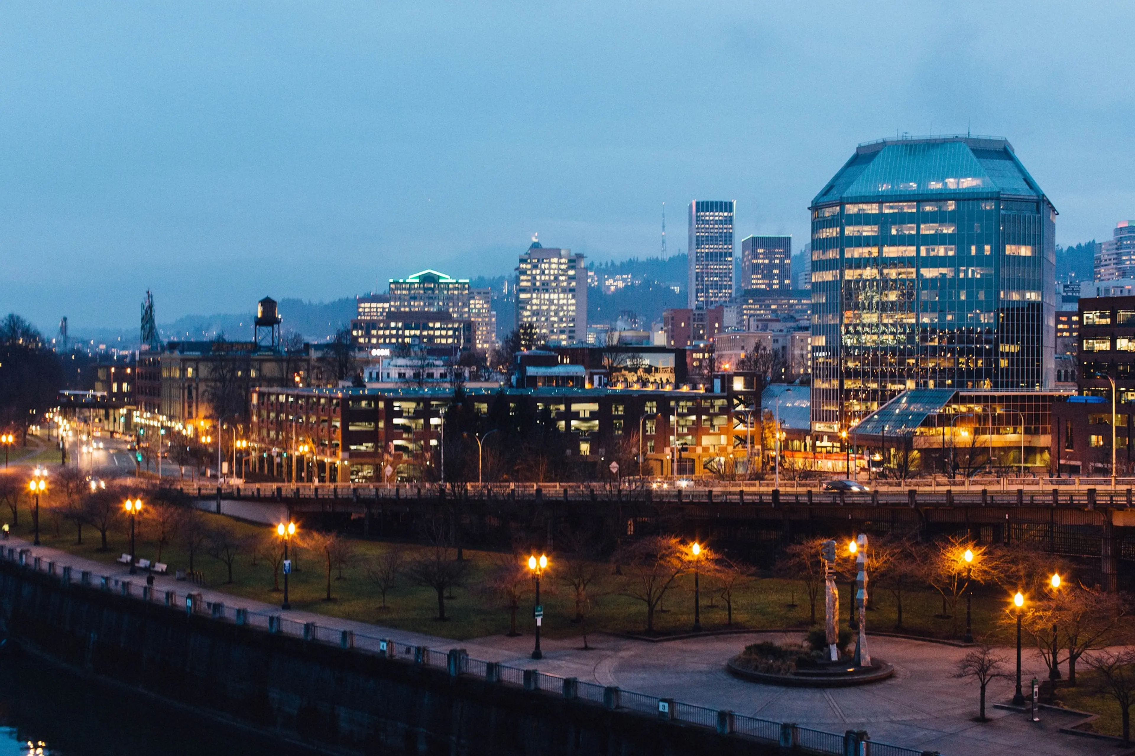 Portland, OR background image