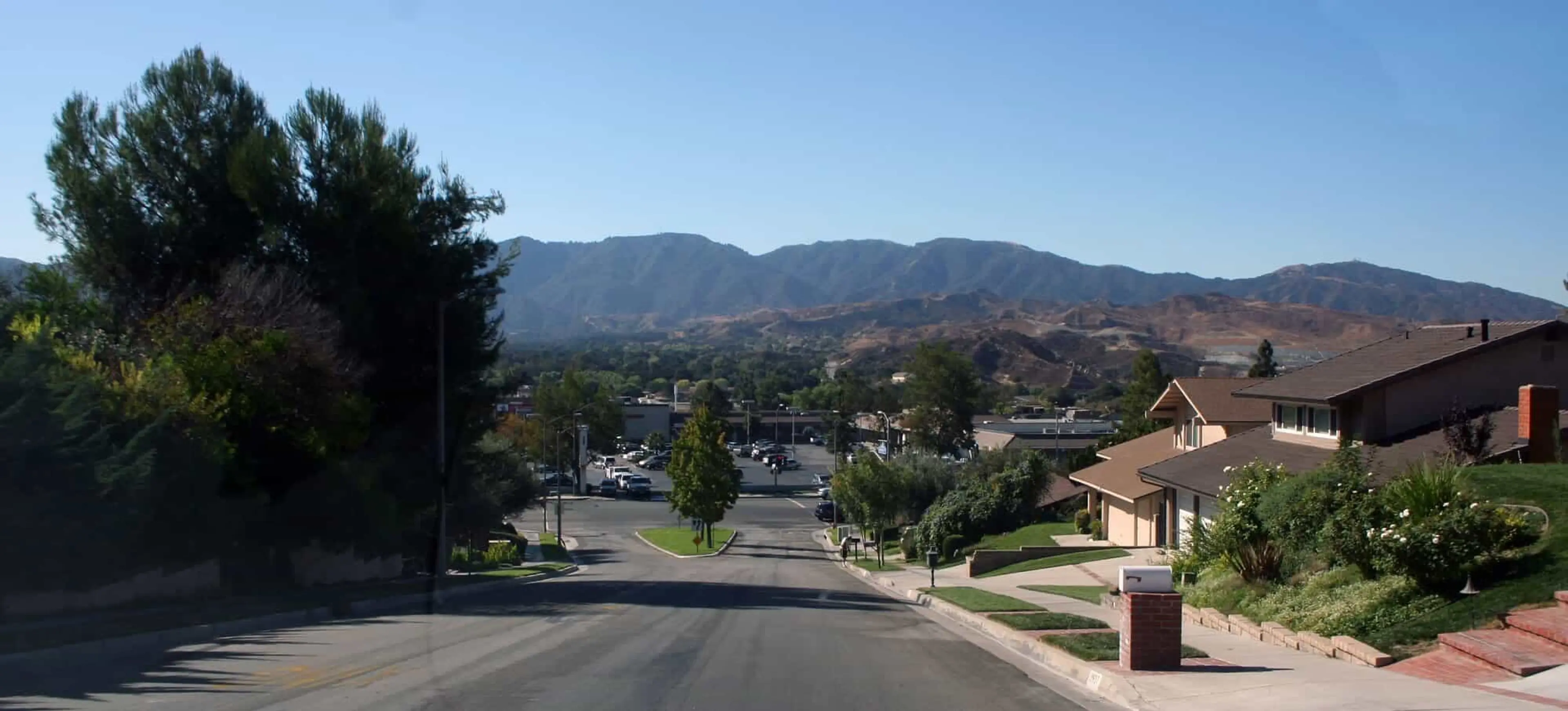 Santa Clarita, CA background image